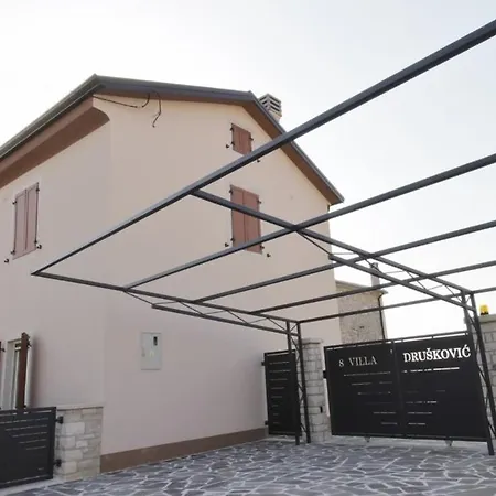 Villa Druskovic 8 Triban