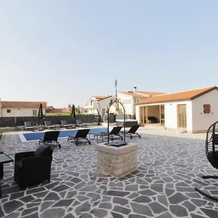 Villa Druskovic 8 Triban