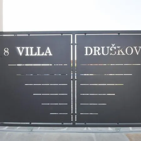 Villa Villa Druskovic 8 Triban